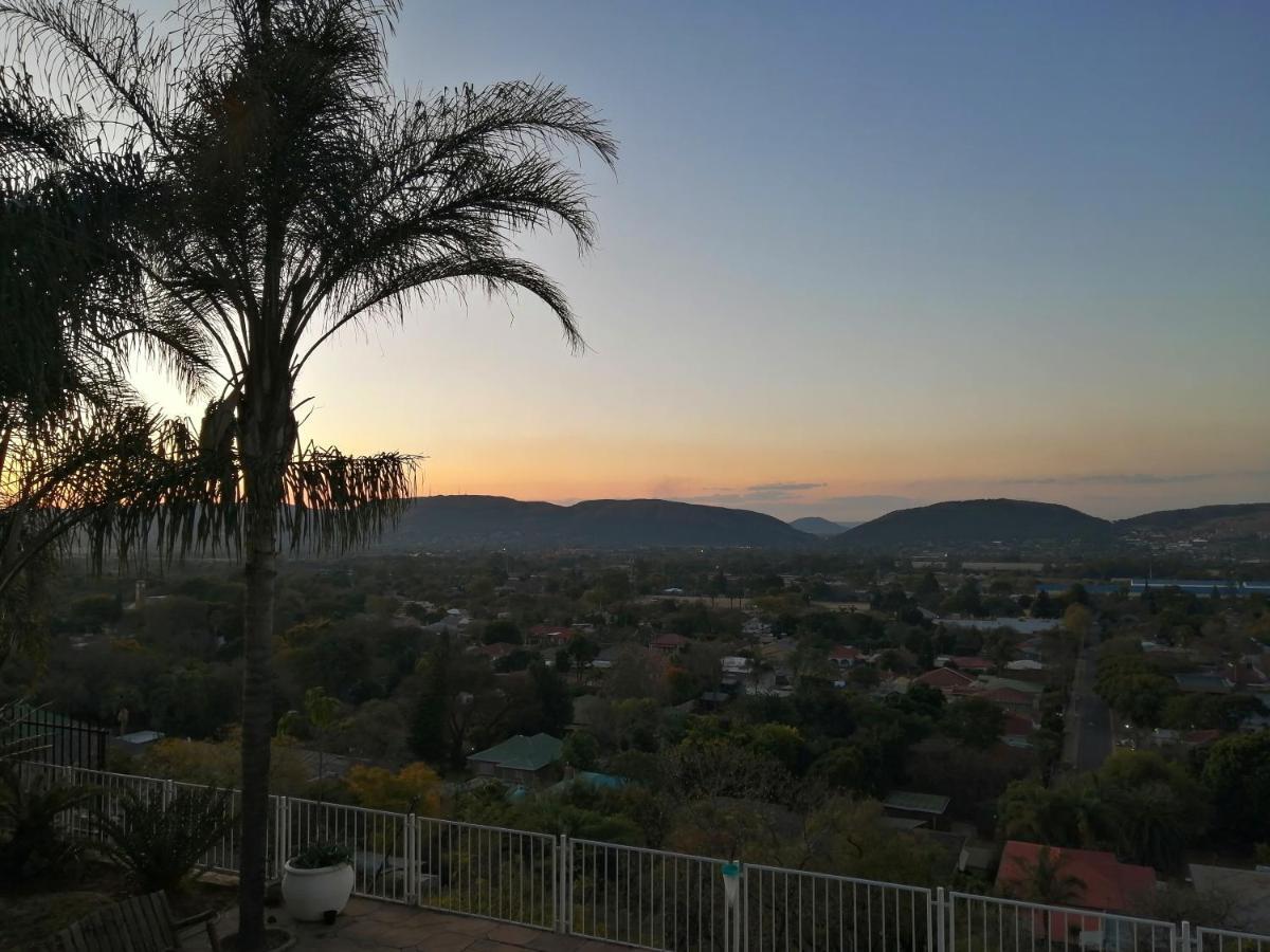 Palm View Guest House Pretoria-Noord Dış mekan fotoğraf