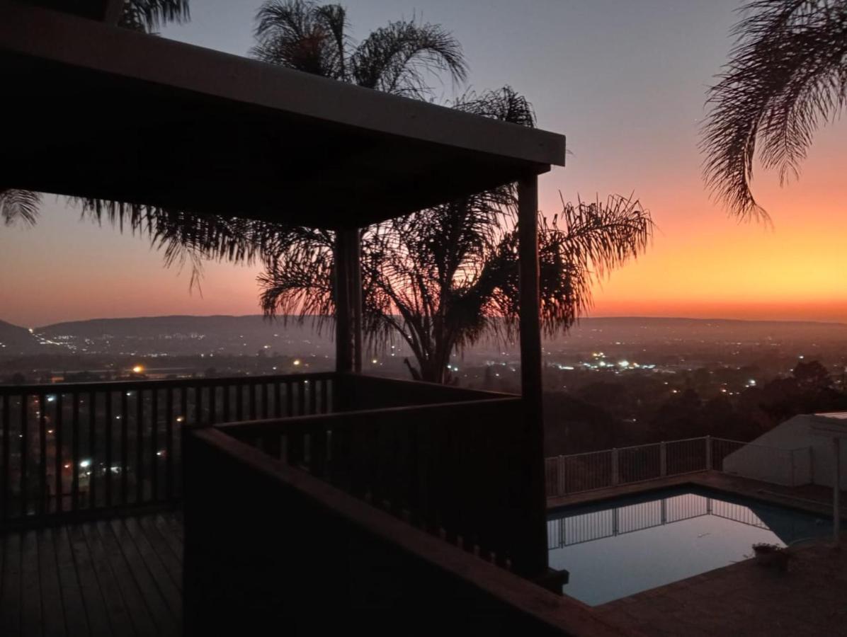 Palm View Guest House Pretoria-Noord Dış mekan fotoğraf